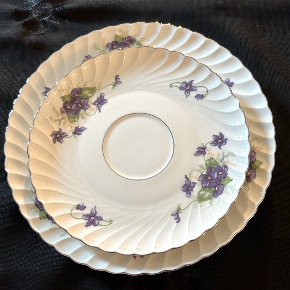 ROYAL TETTAU Viola VTG Platinum Trim Salad Plate and Demitasse Saucer.